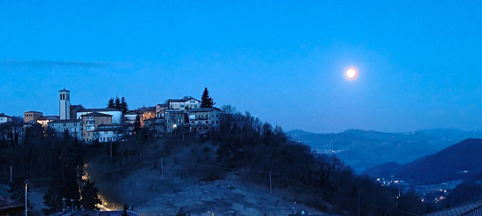 L'Angolo Dell'Artista Castel dʼAiano Exterior foto